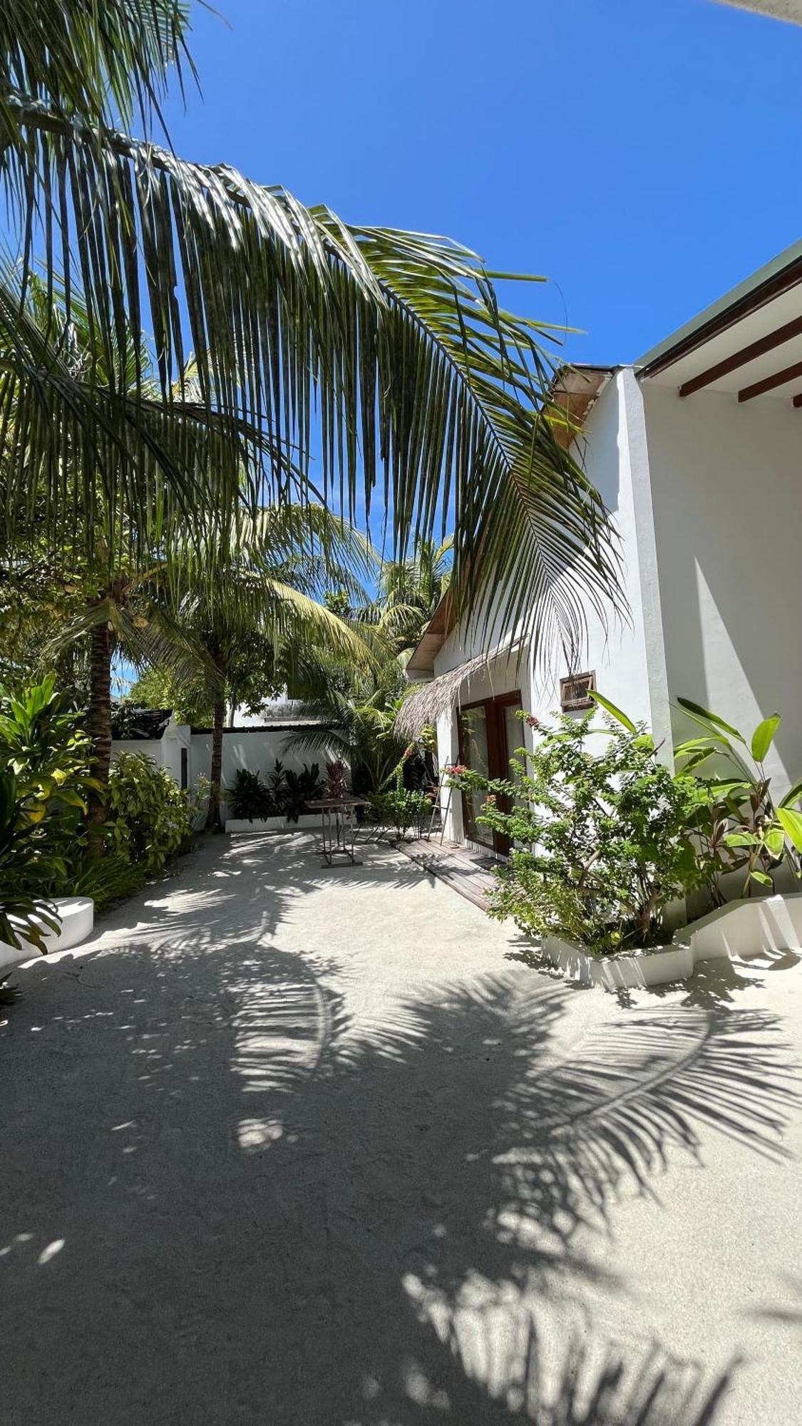 Villa Kudi Maldives Guest House Thulusdhoo Exterior foto